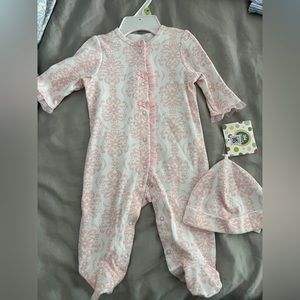 Little Me (Bloomingdale’s) footie romper / sleeper baby girl 3 months